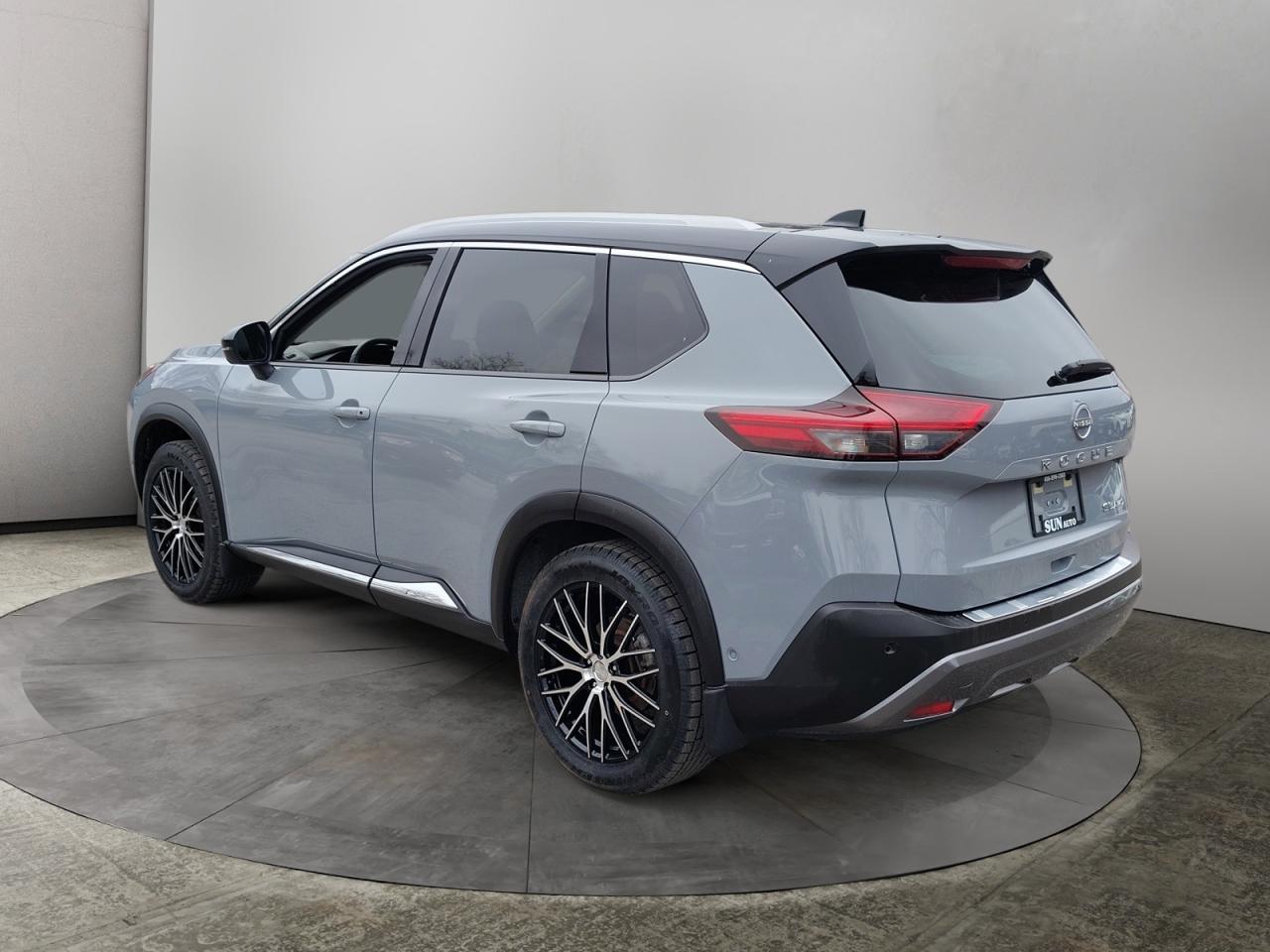 2023 Nissan Rogue SL Photo