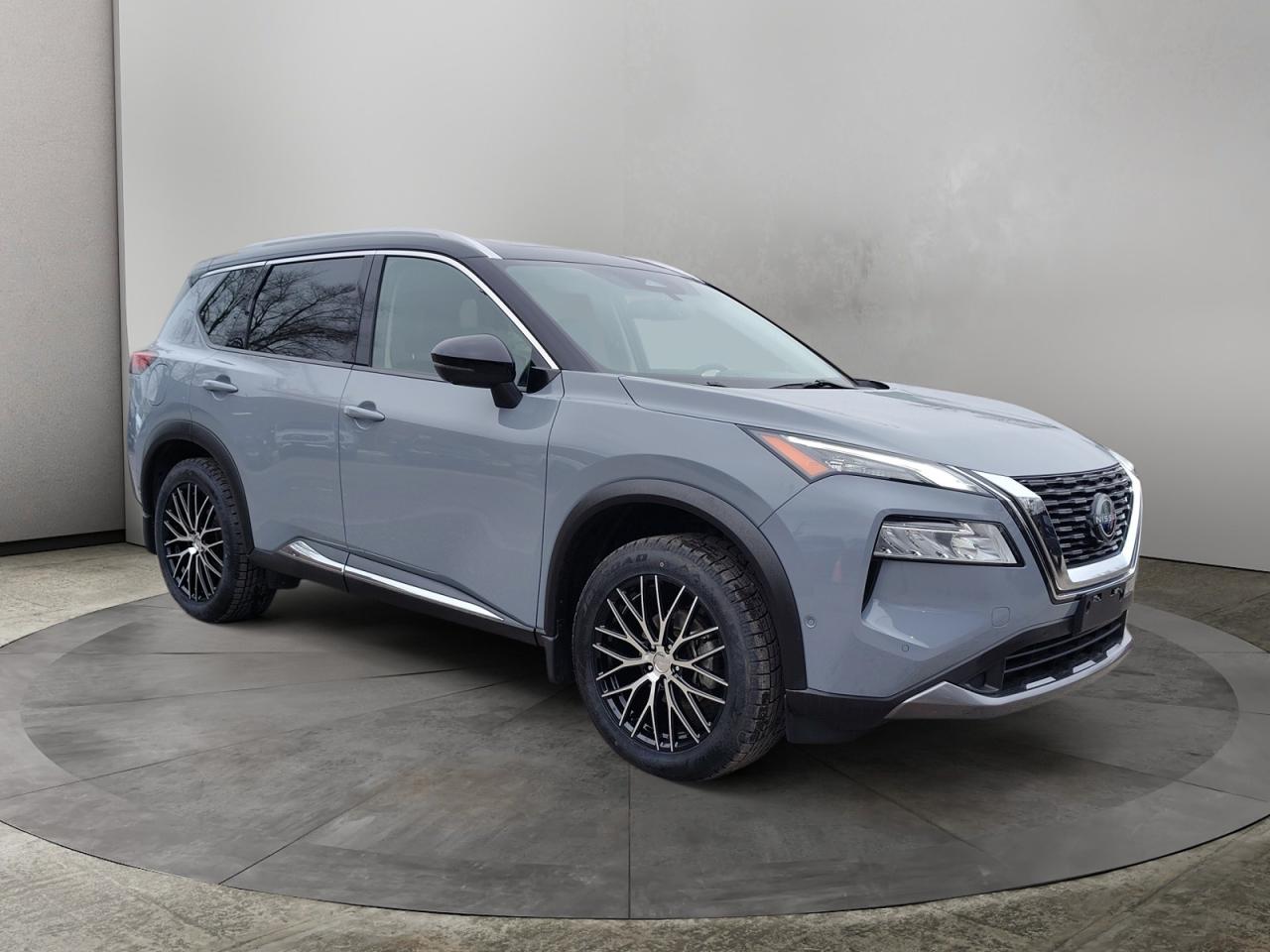 2023 Nissan Rogue SL Photo