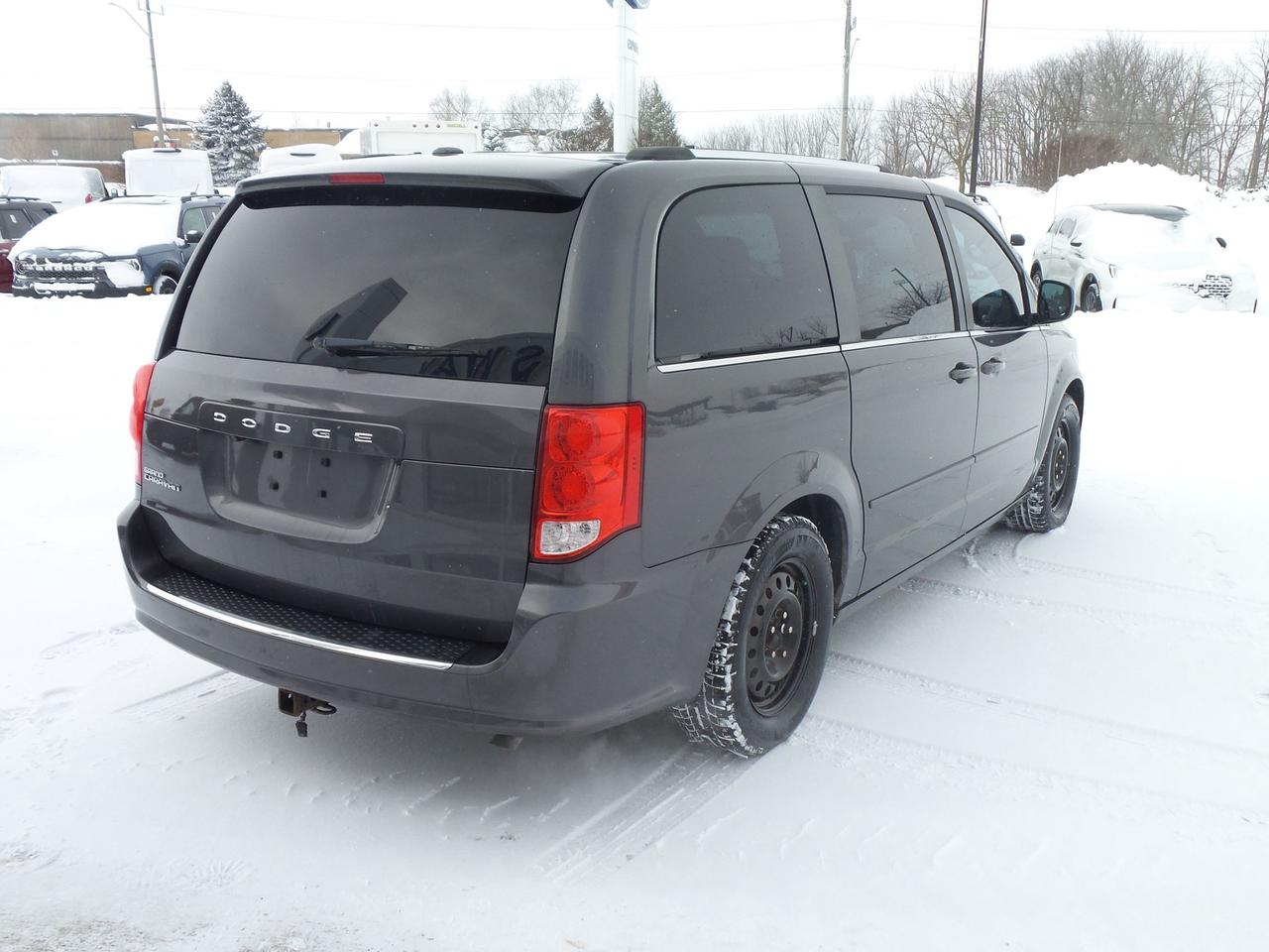 2015 Dodge Grand Caravan SXT, PREMIUM, LEATHER, REAR DVD, AS TRADED! Photo4