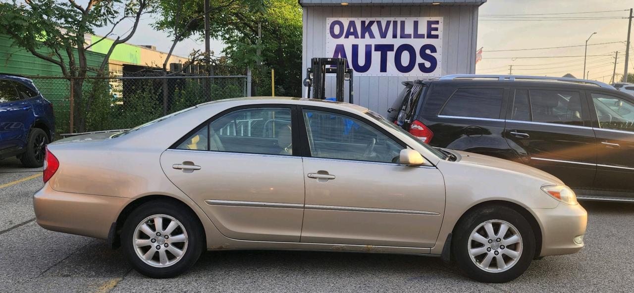 2003 Toyota Camry XLE V6 Auto Leather Roof Alloys Photo