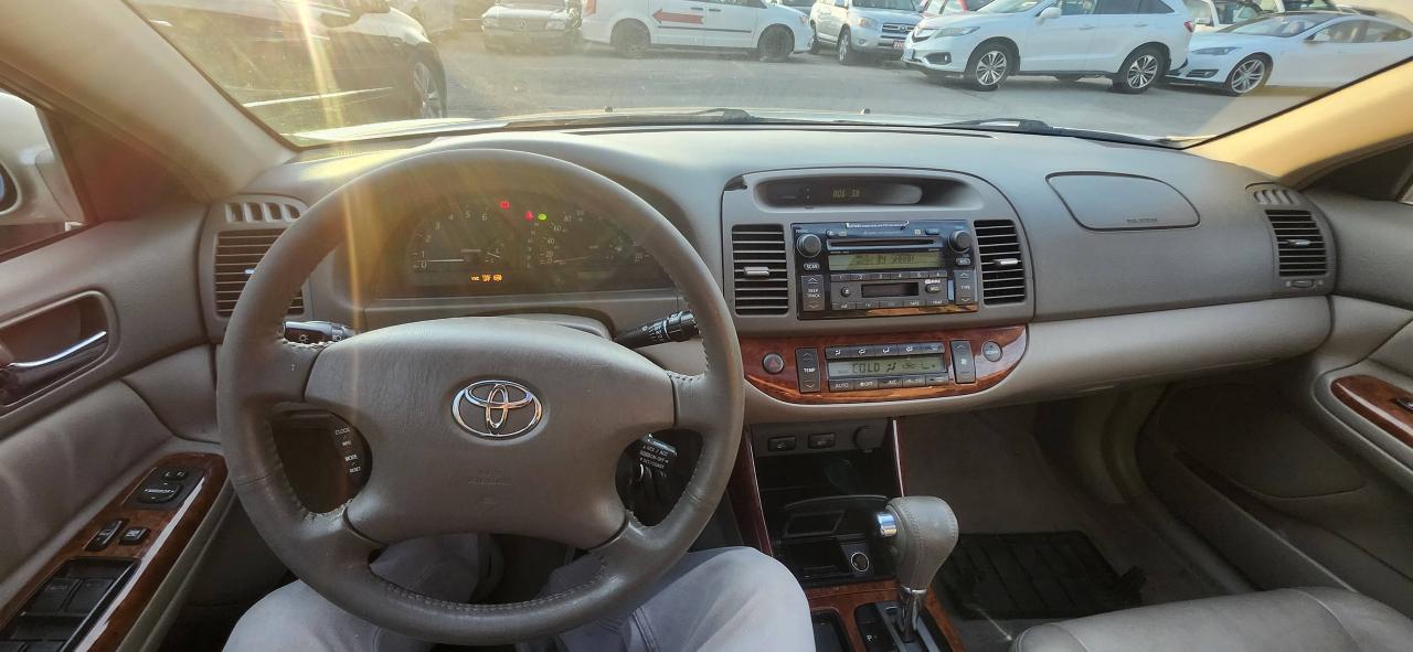 2003 Toyota Camry XLE V6 Auto Leather Roof Alloys Photo