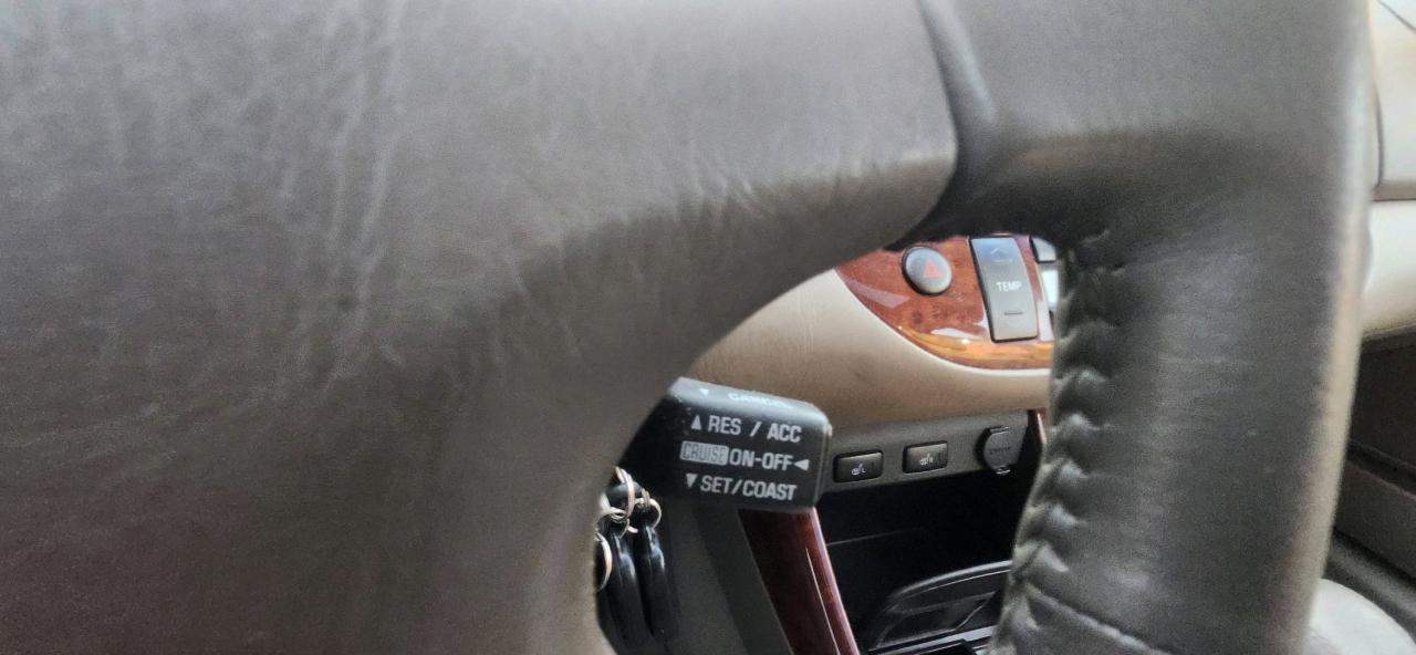 2003 Toyota Camry XLE V6 Auto Leather Roof Alloys Photo