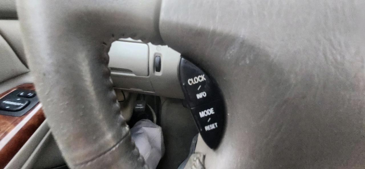 2003 Toyota Camry XLE V6 Auto Leather Roof Alloys Photo