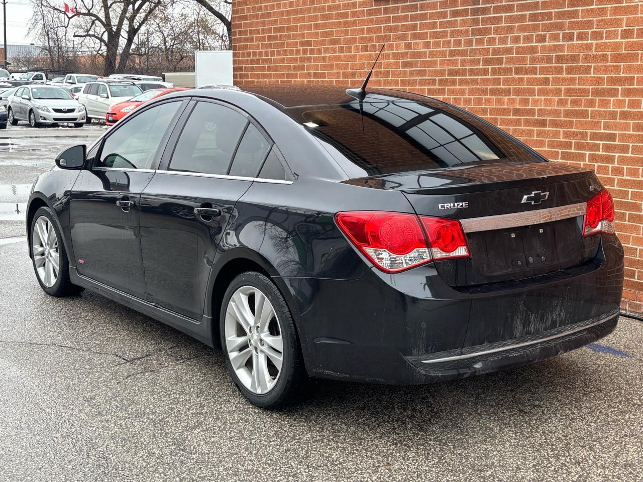 2013 Chevrolet Cruze 4DR SDN LT TURBO W/1SB Photo3