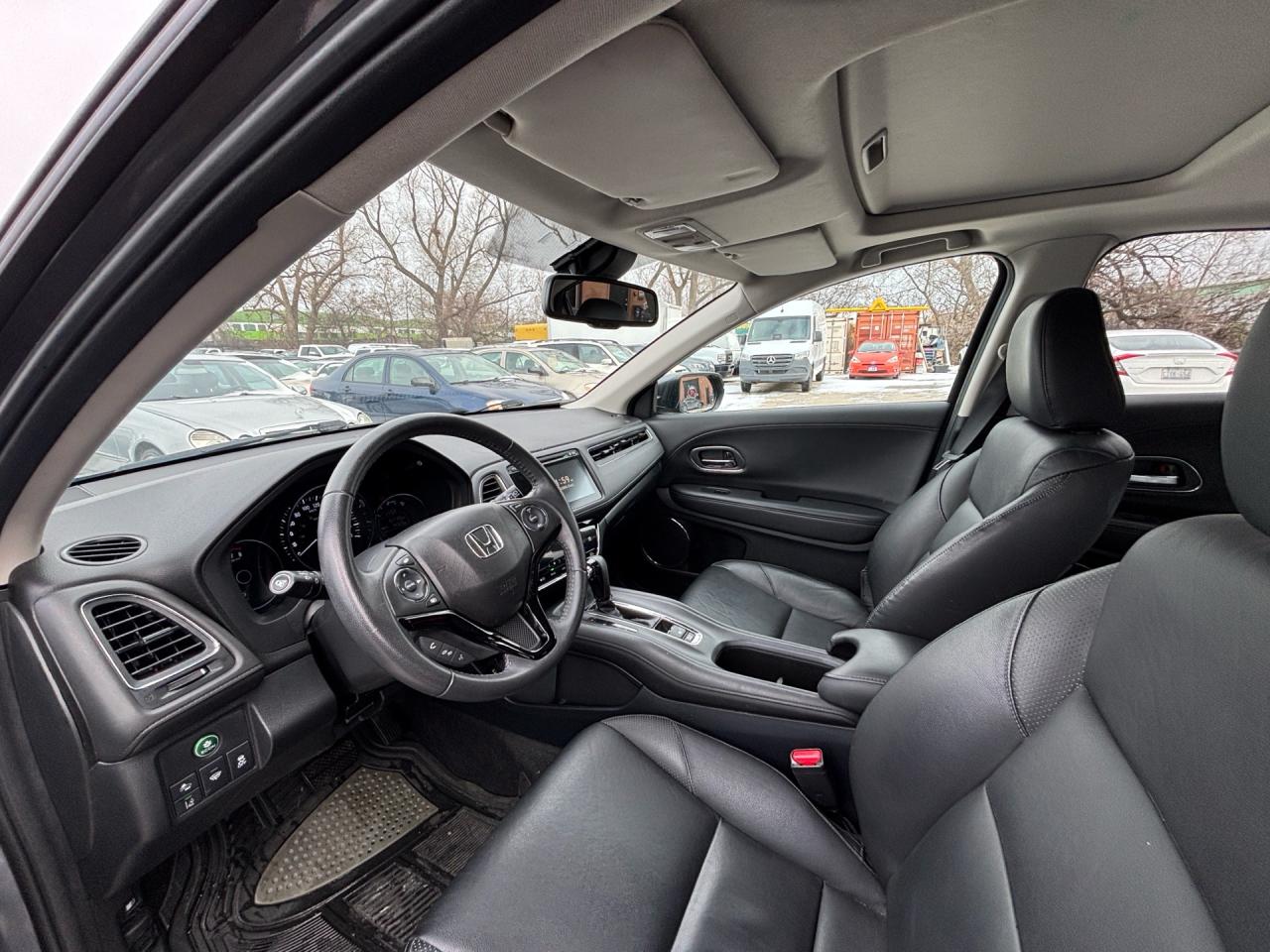 2017 Honda HR-V EX-L w/Navi 4WD Photo