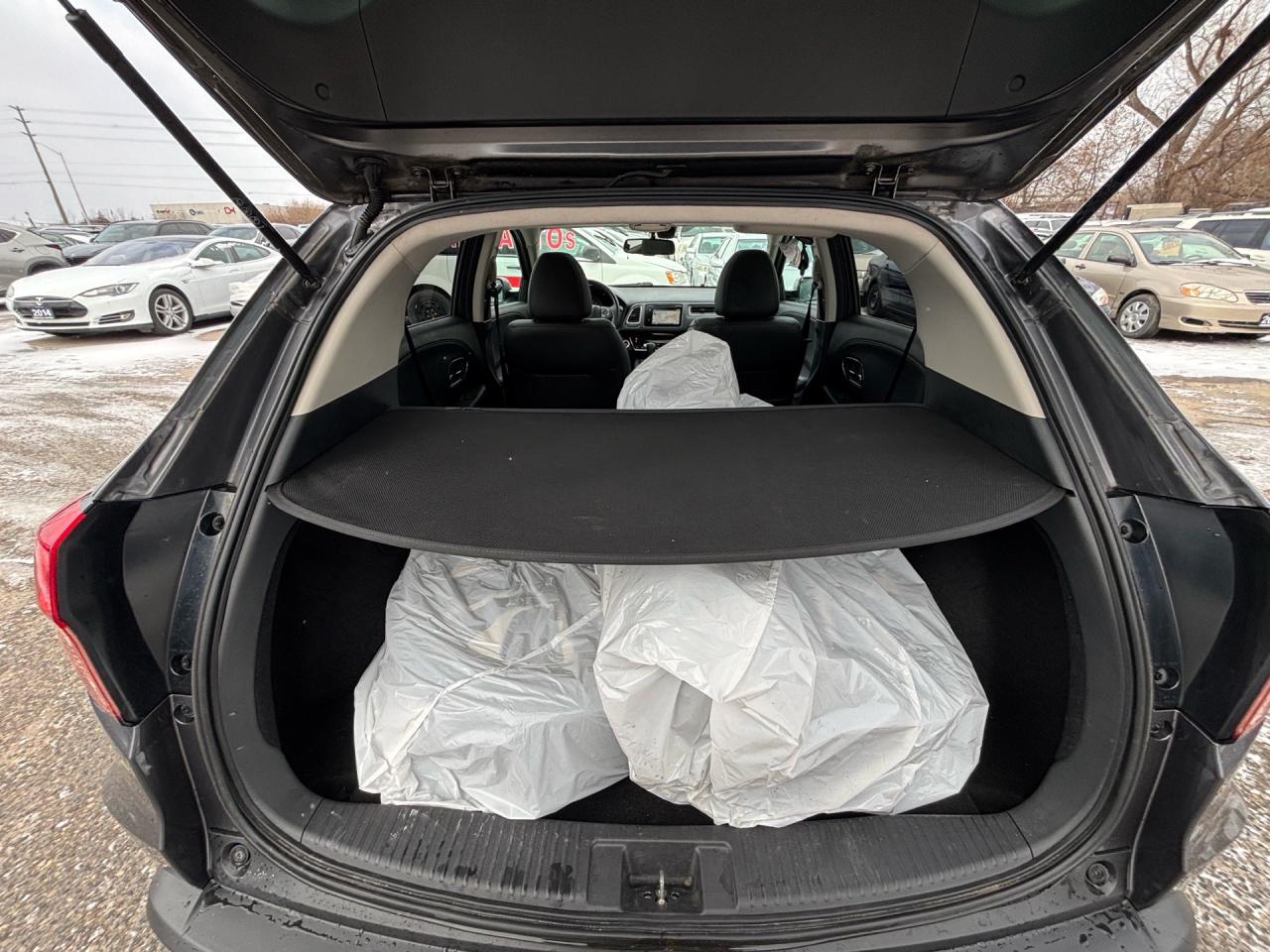 2017 Honda HR-V EX-L w/Navi 4WD Photo