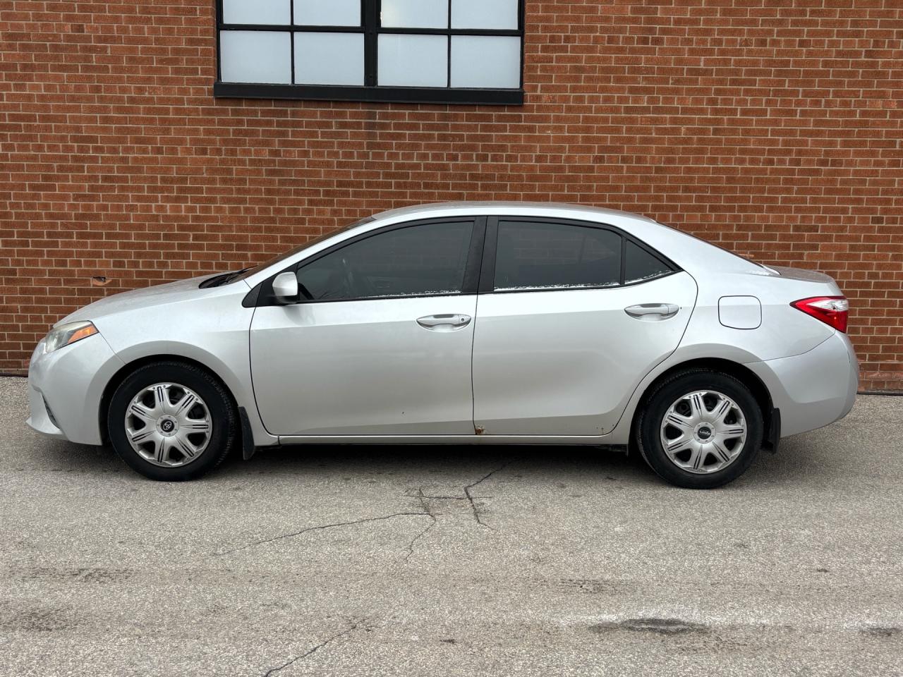 2016 Toyota Corolla 4DR SDN AUTO CE Photo2