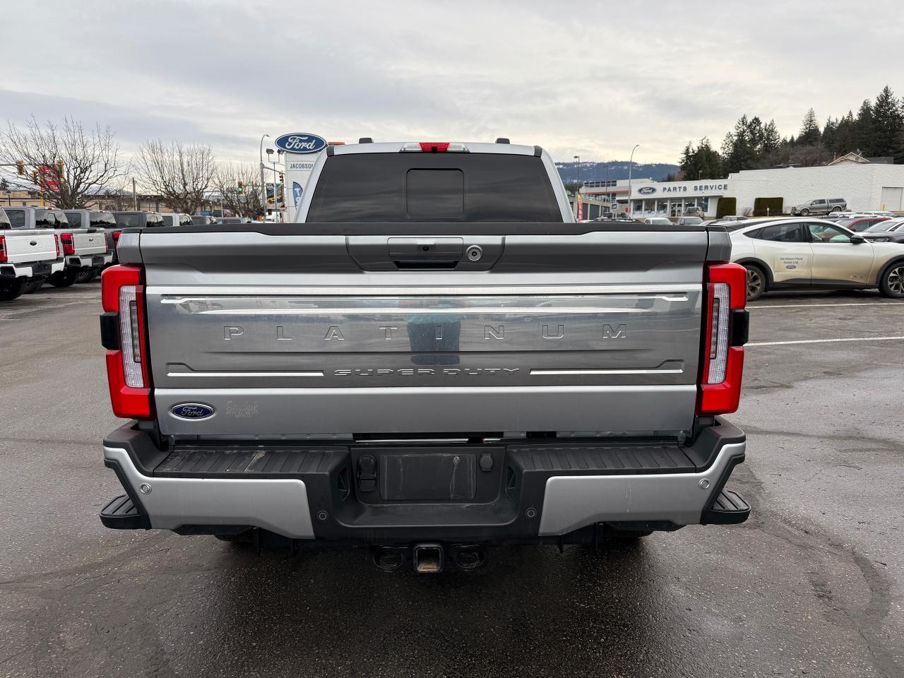 2024 Ford F-350 Super Duty SRW XL Photo3