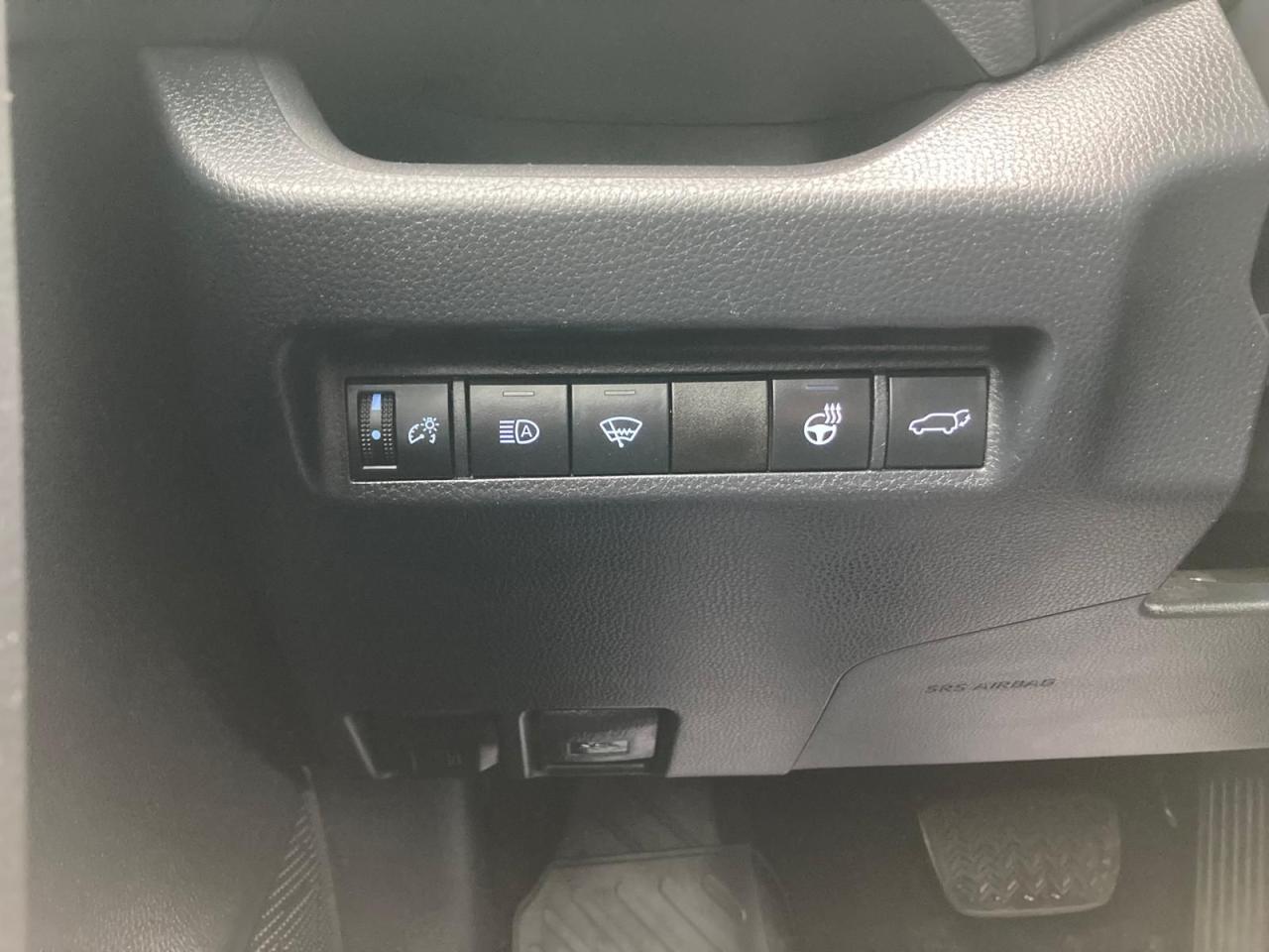 2021 Toyota RAV4 AWD NO ACCIDENT LEATHER SEATS BLINDSPOT SUNROOF Photo