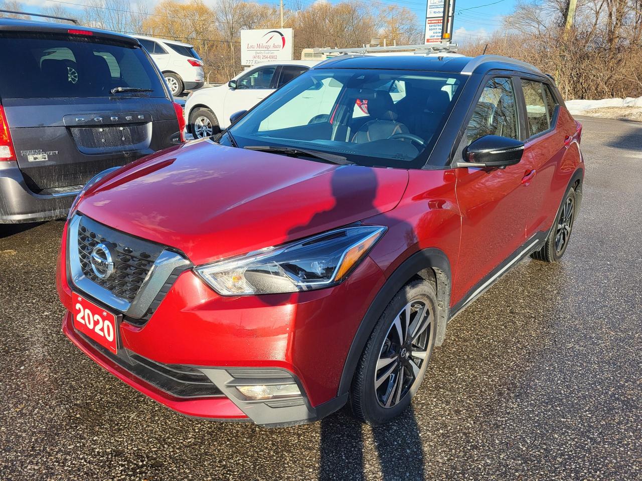 2020 Nissan Kicks SR Photo