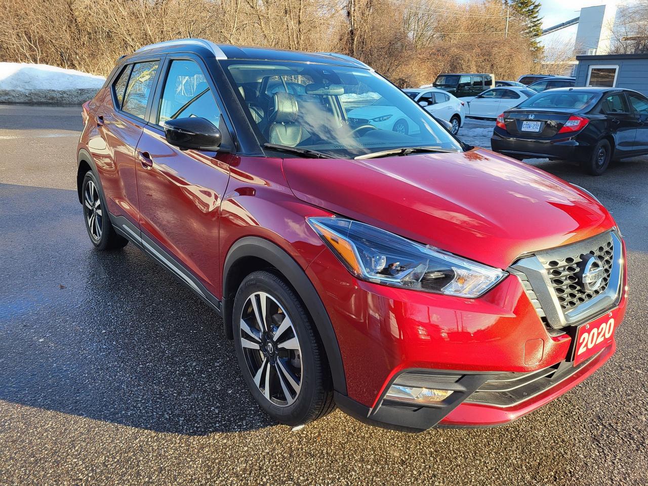 2020 Nissan Kicks SR Photo