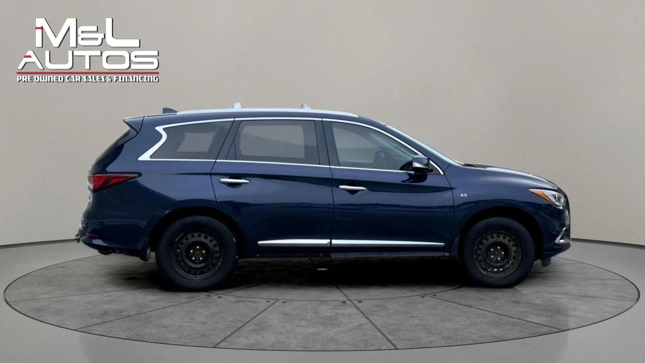 2017 Infiniti QX60 AWD 4dr Photo