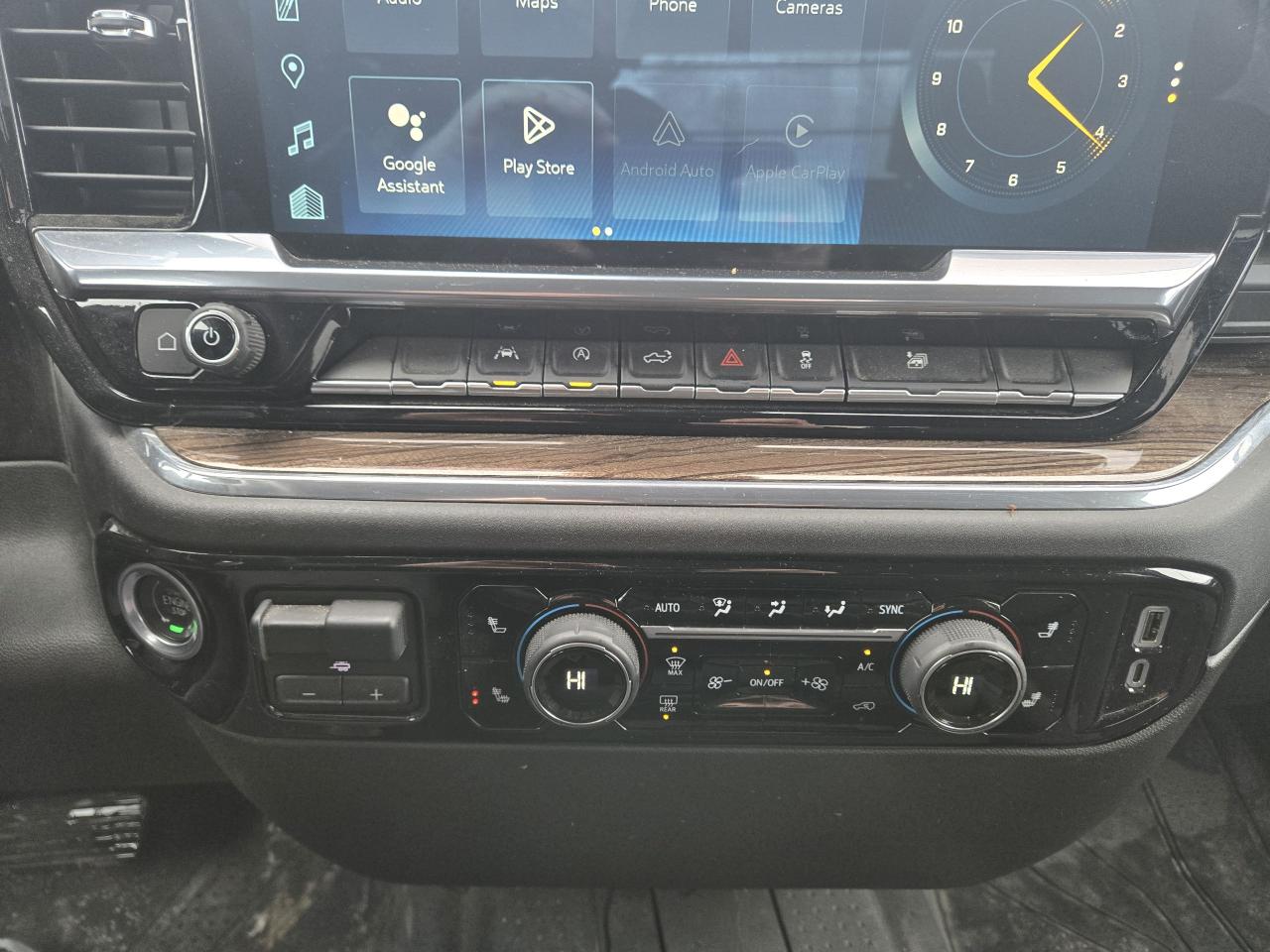 2024 Chevrolet Silverado 1500 LT Photo