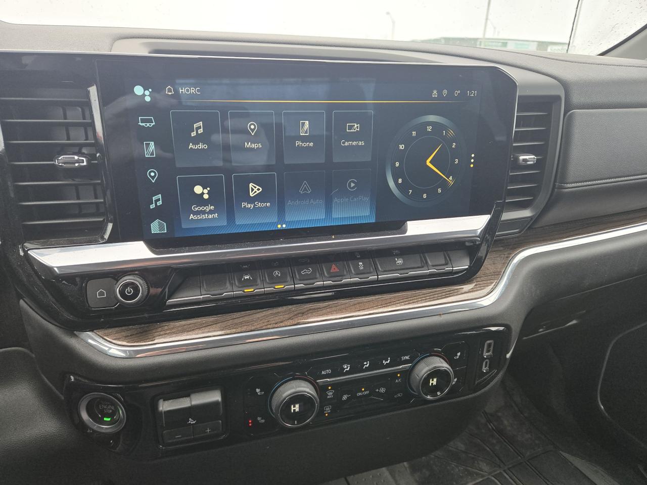 2024 Chevrolet Silverado 1500 LT Photo