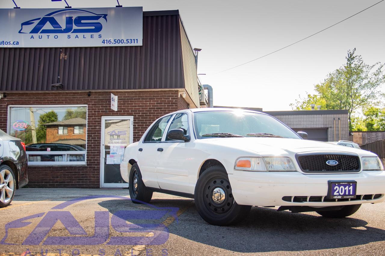 2011 Ford Crown Victoria P71 Police Interceptor - Photo #1