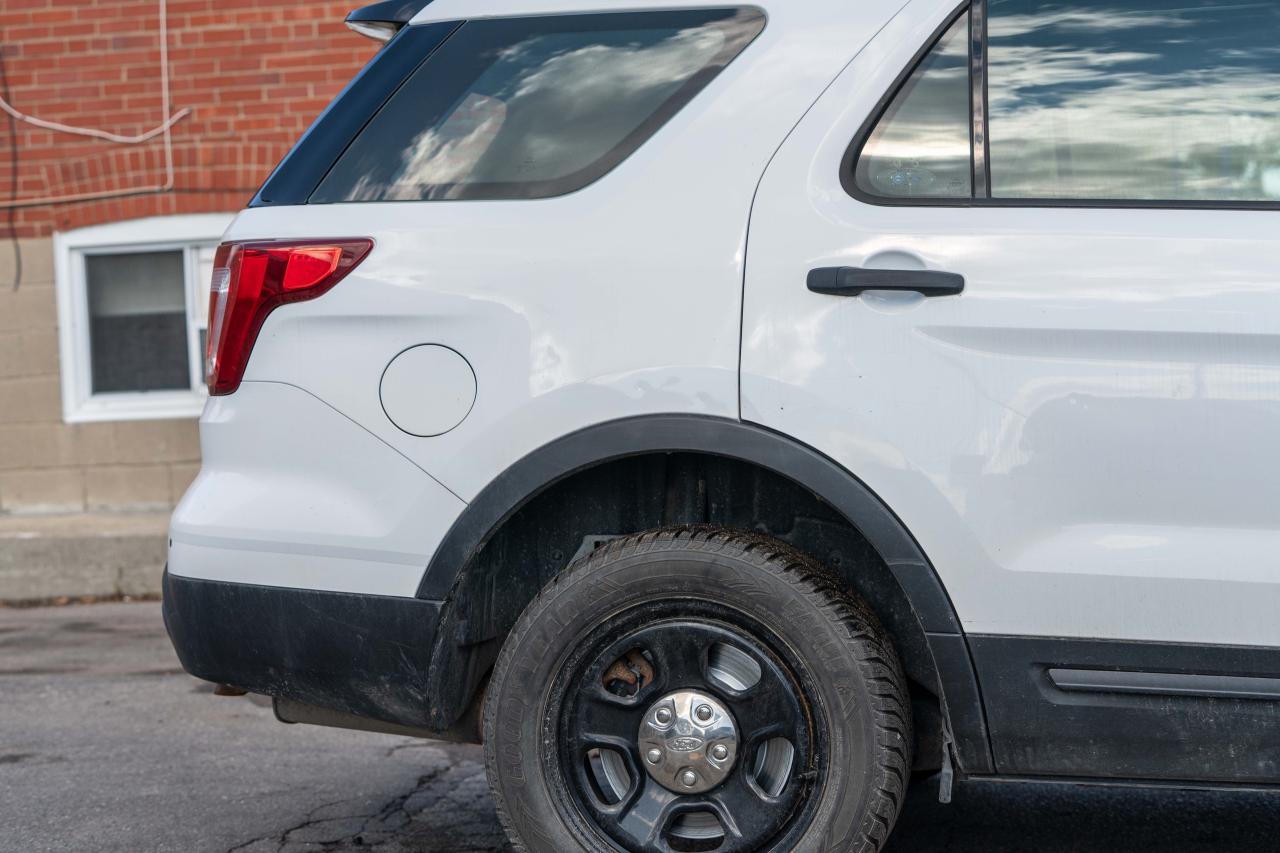 2017 Ford Explorer AWD POLICE INTERCEPTOR UTILITY Photo4