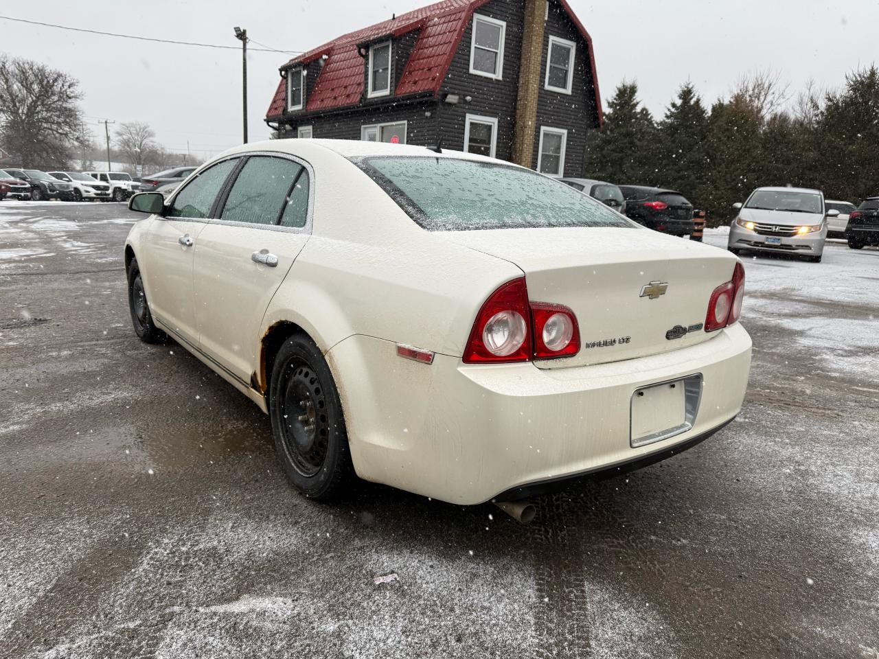 2011 Chevrolet Malibu LTZ Photo