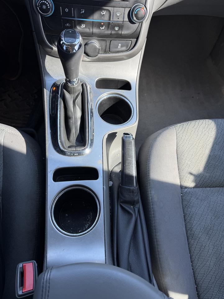 2015 Chevrolet Malibu LS Photo