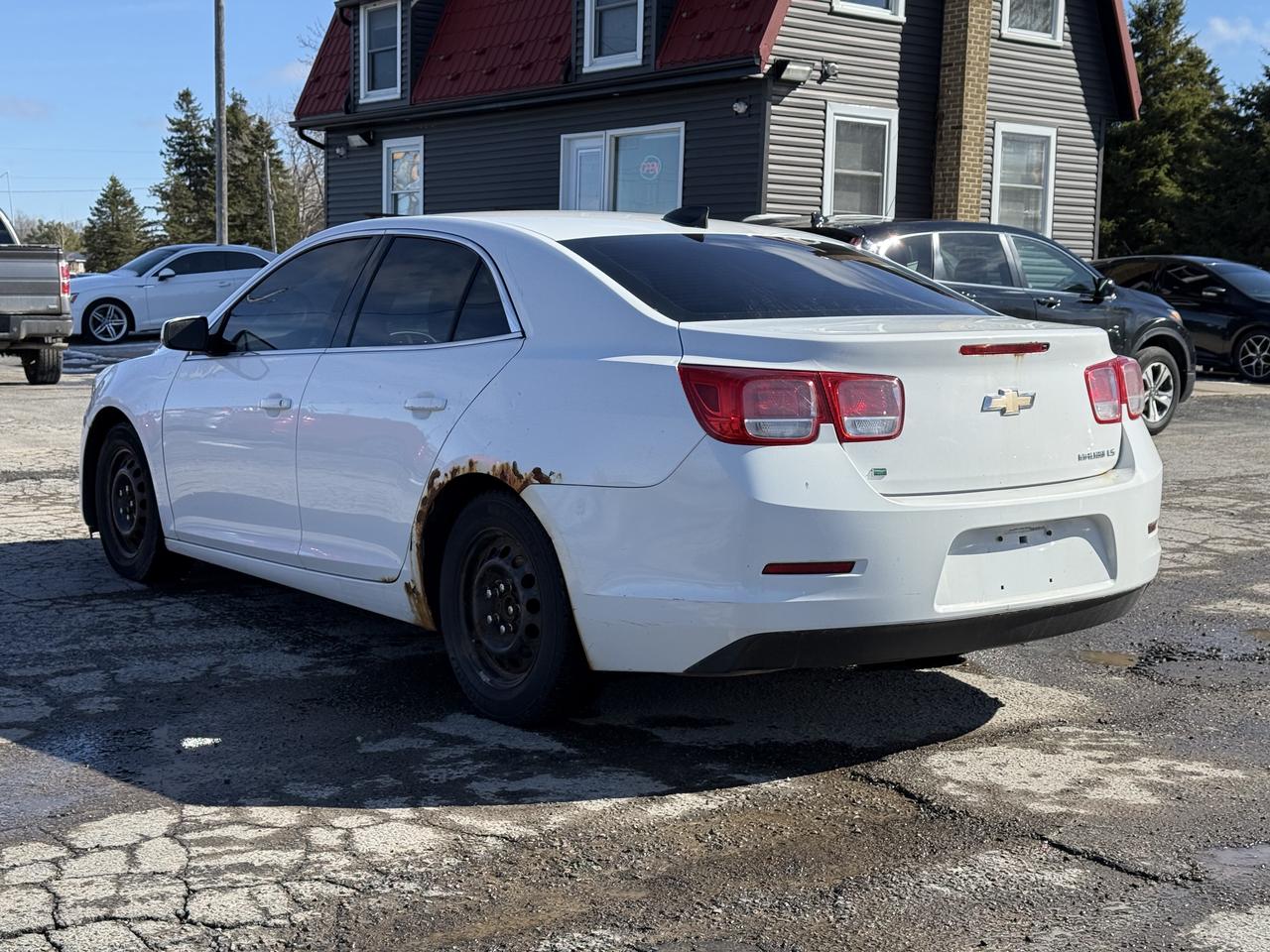 2015 Chevrolet Malibu LS Photo