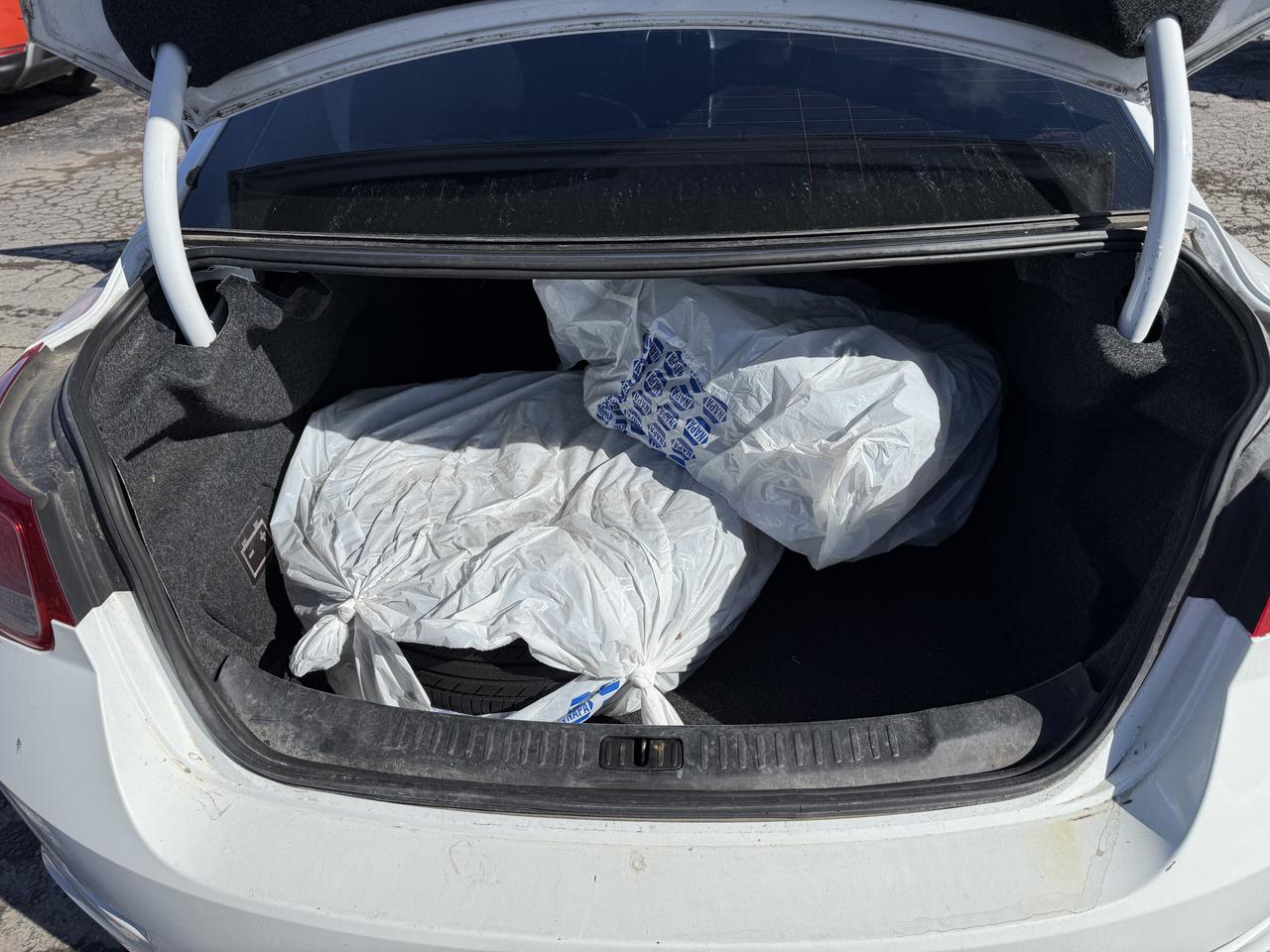 2015 Chevrolet Malibu LS Photo