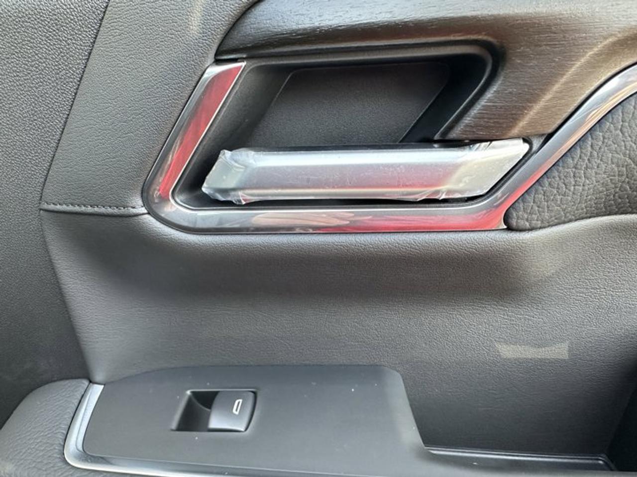 13435704