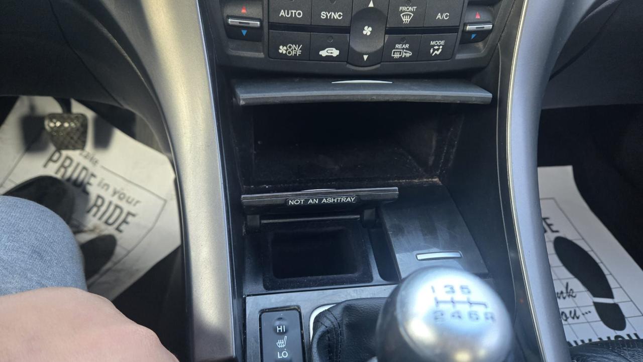 2012 Acura TSX 4dr Sdn I4 Man w/Premium Pkg Photo