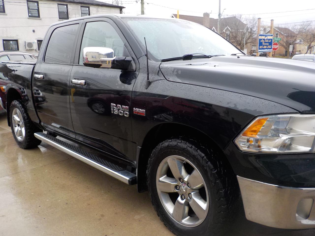 2015 RAM 1500 Big Horn Photo