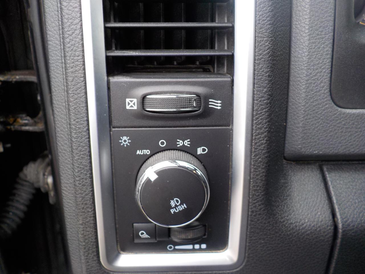 2015 RAM 1500 Big Horn Photo