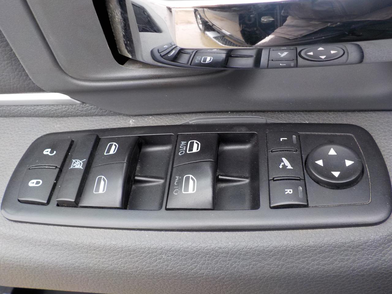 2015 RAM 1500 Big Horn Photo