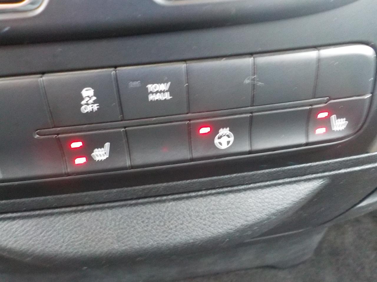 2015 RAM 1500 Big Horn Photo