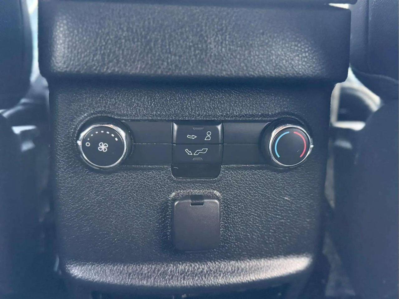 2016 Ford Explorer 4WD 4dr XLT Photo