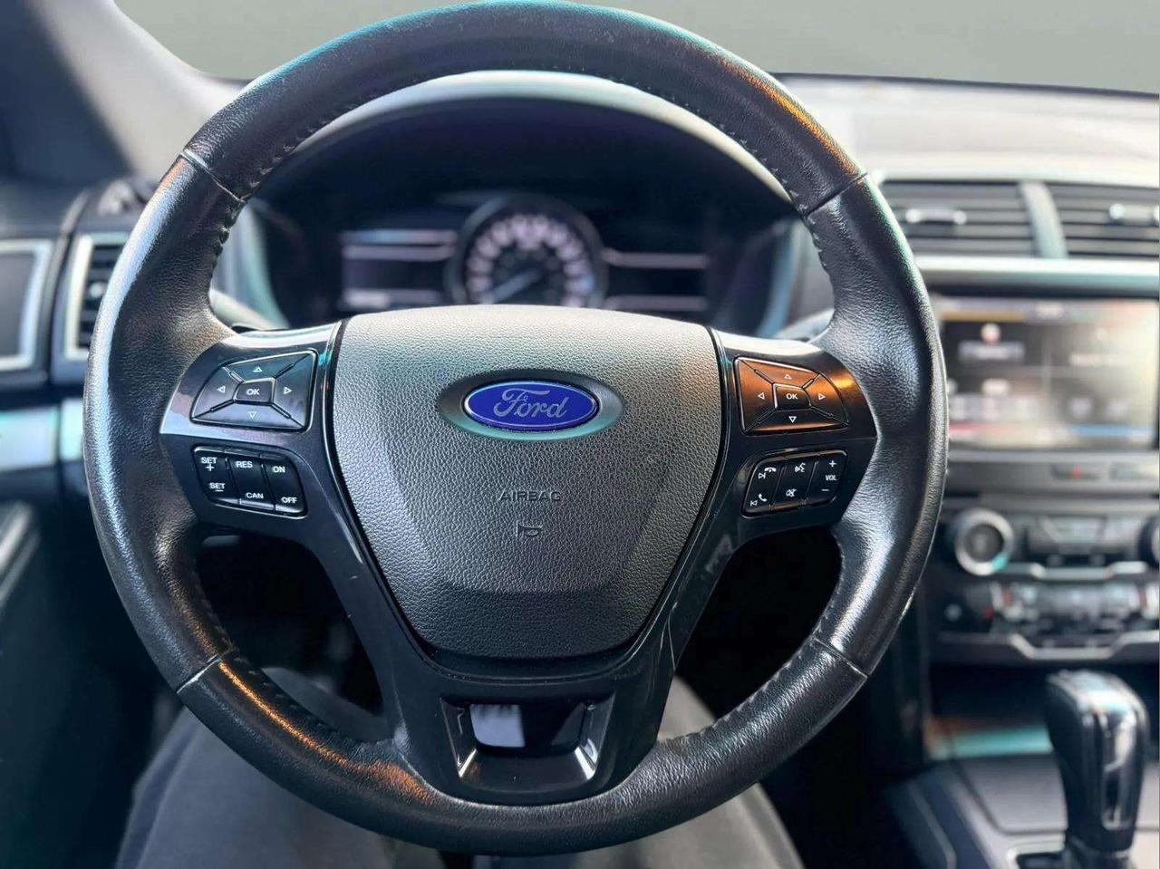 2016 Ford Explorer 4WD 4dr XLT Photo