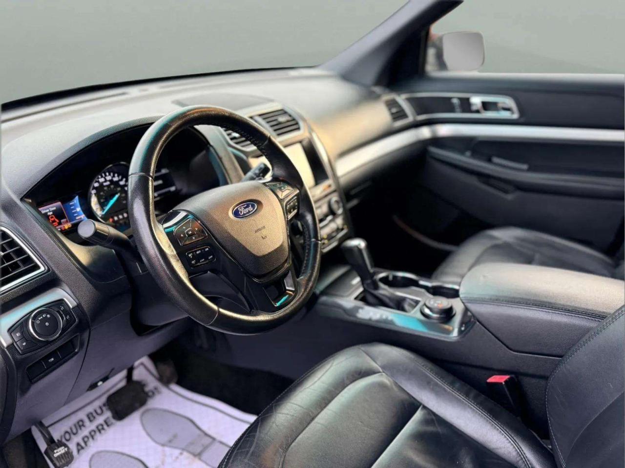 2016 Ford Explorer 4WD 4dr XLT Photo