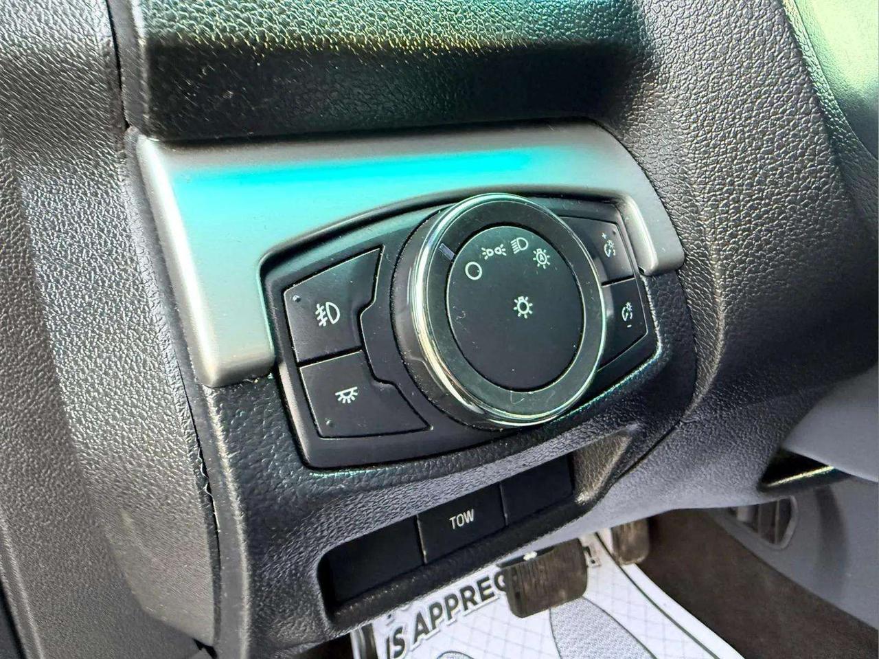 2016 Ford Explorer 4WD 4dr XLT Photo