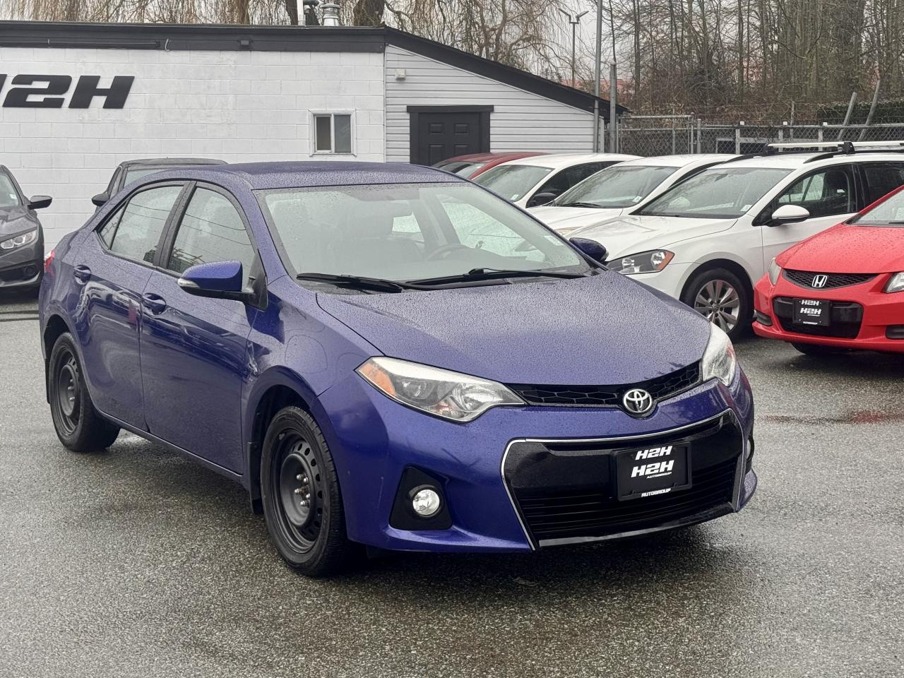 2016 Toyota Corolla FINANCING AVAILABLE Photo3