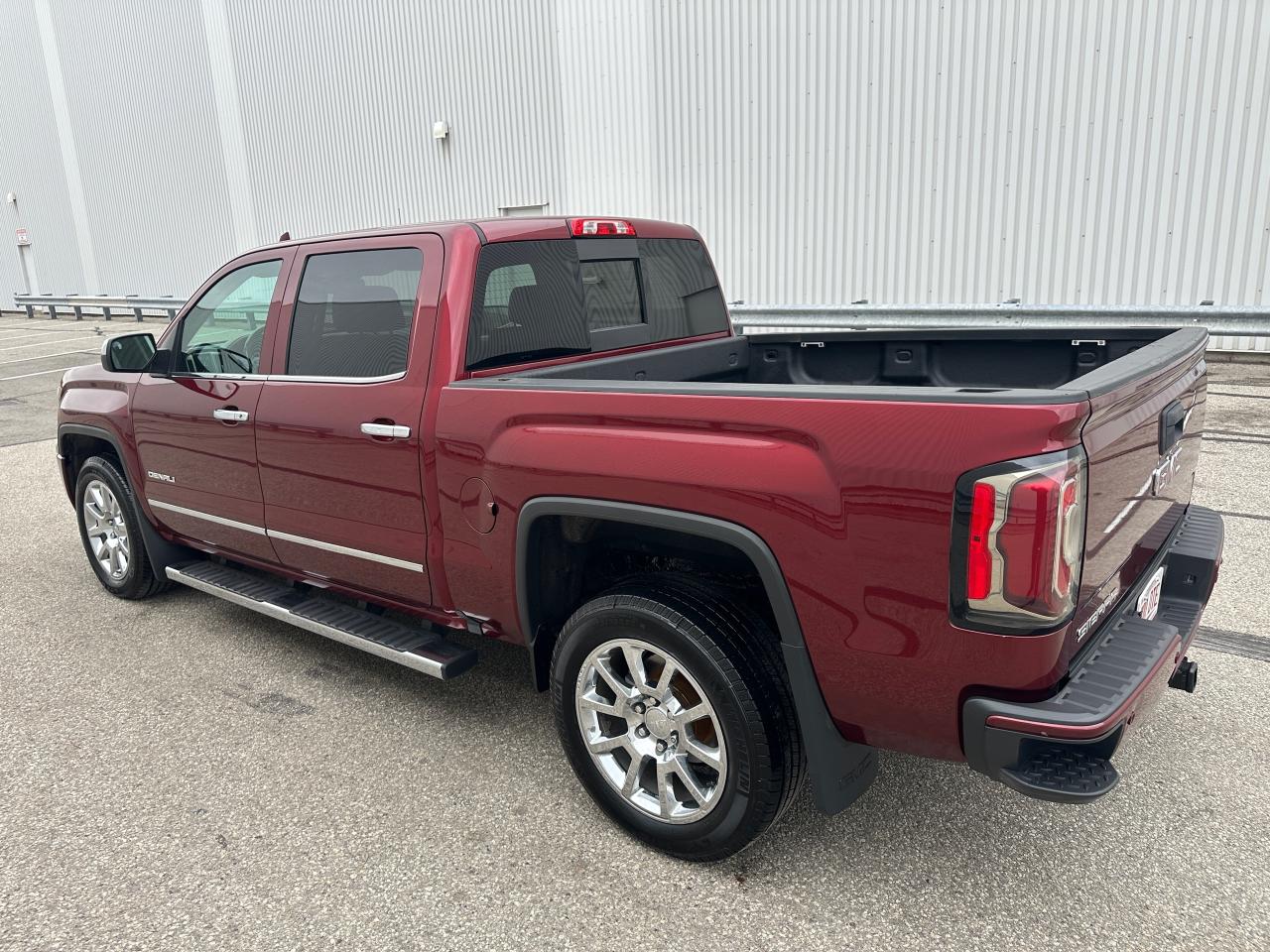 2017 GMC Sierra 1500 Denali Ultimate 6.2L Full Jam Photo