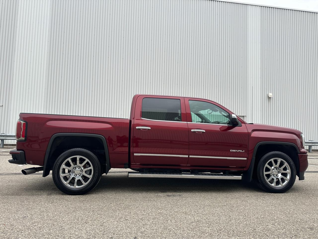 2017 GMC Sierra 1500 Denali Ultimate 6.2L Full Jam Photo