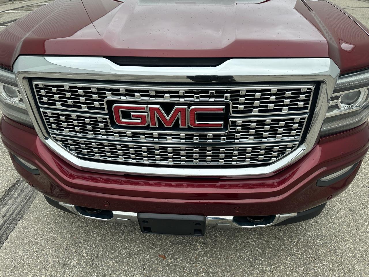 2017 GMC Sierra 1500 Denali Ultimate 6.2L Full Jam Photo