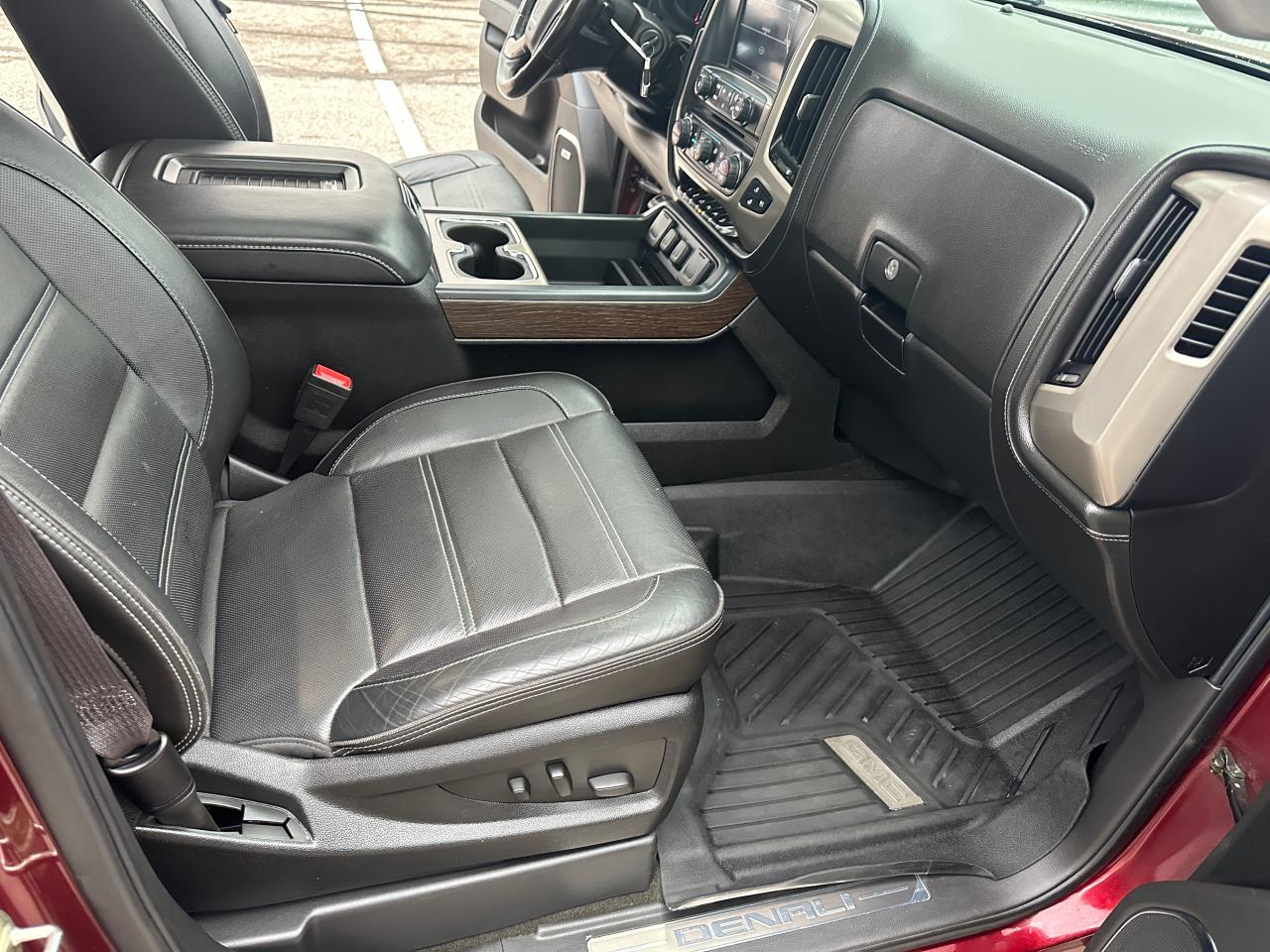 2017 GMC Sierra 1500 Denali Ultimate 6.2L Full Jam Photo