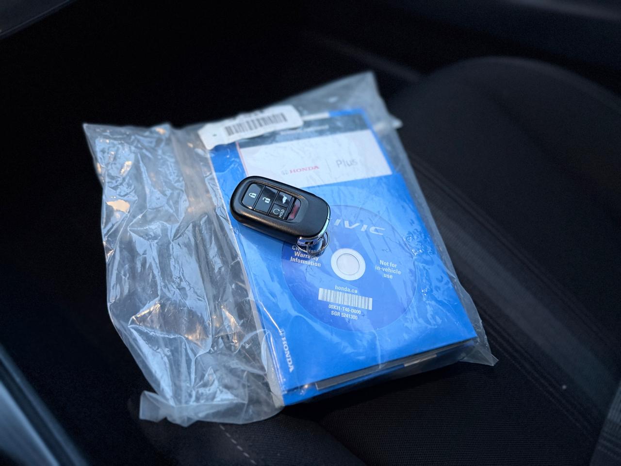 2022 Honda Civic LX CVT Photo