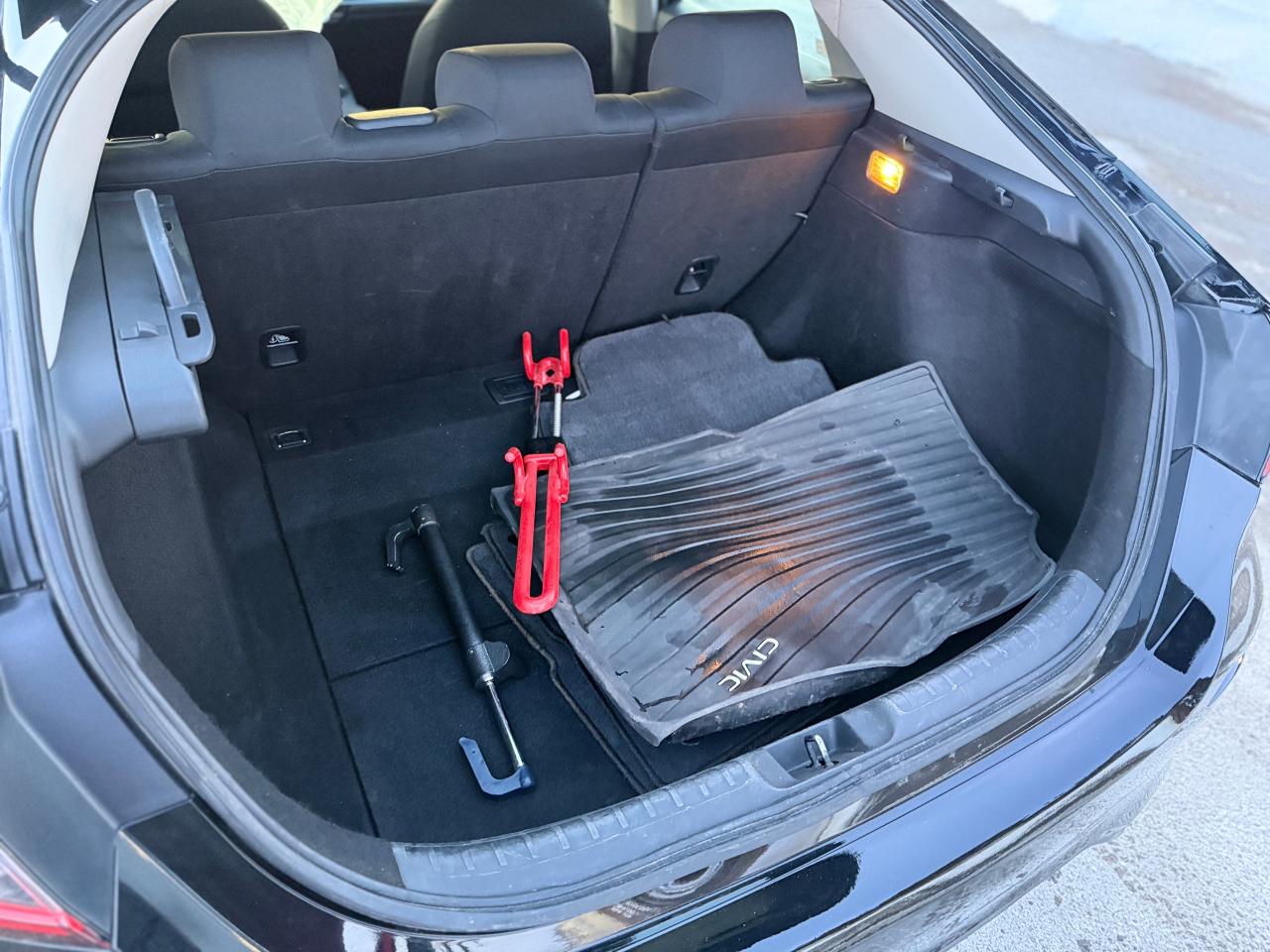 2022 Honda Civic LX CVT Photo