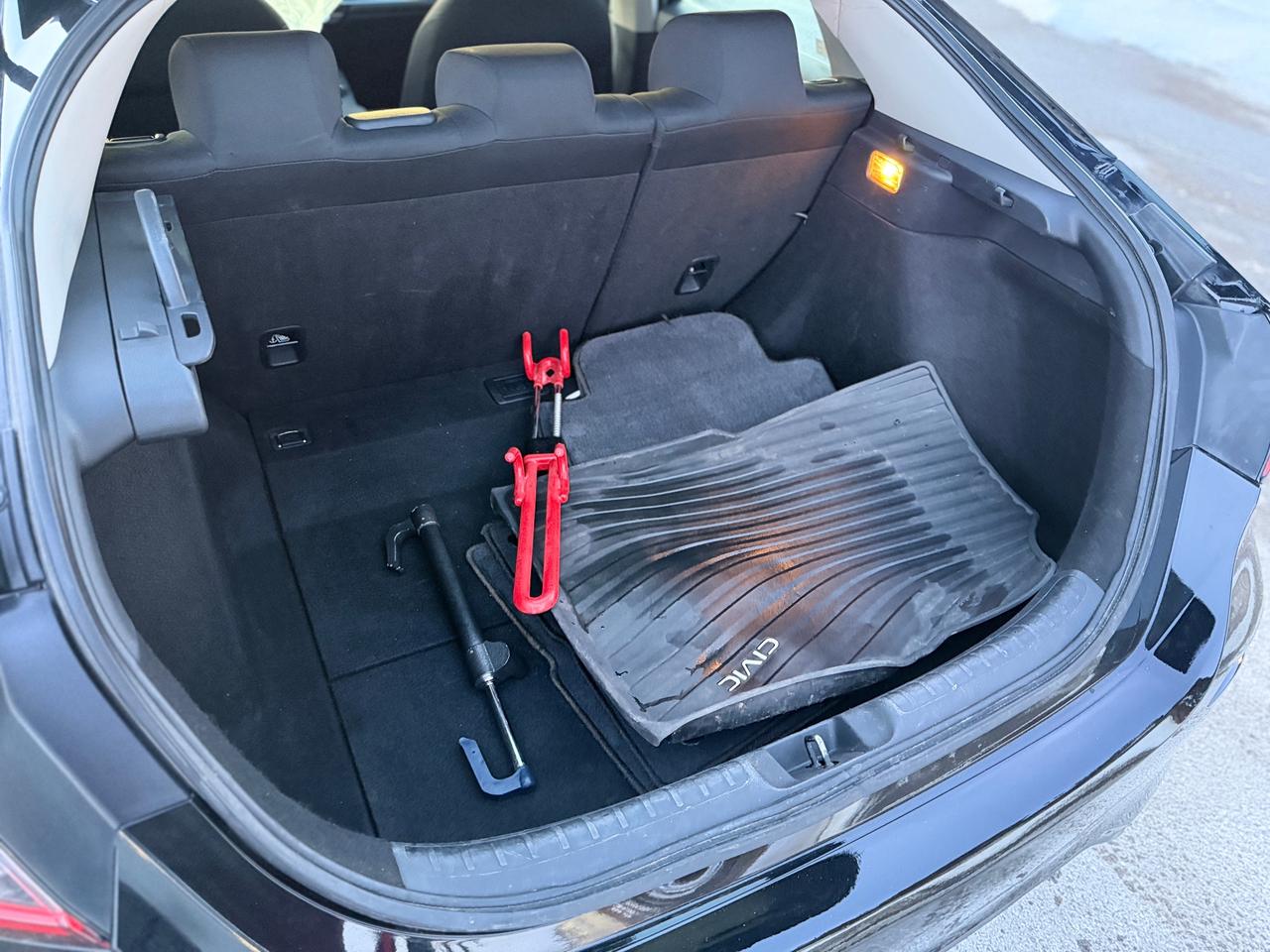 2022 Honda Civic LX CVT Photo