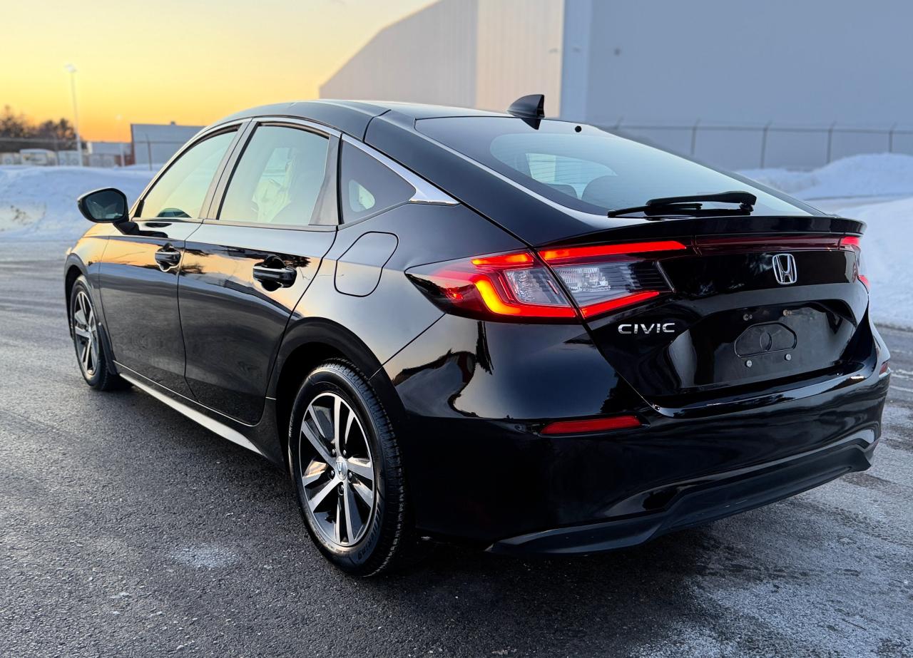 2022 Honda Civic LX CVT Photo