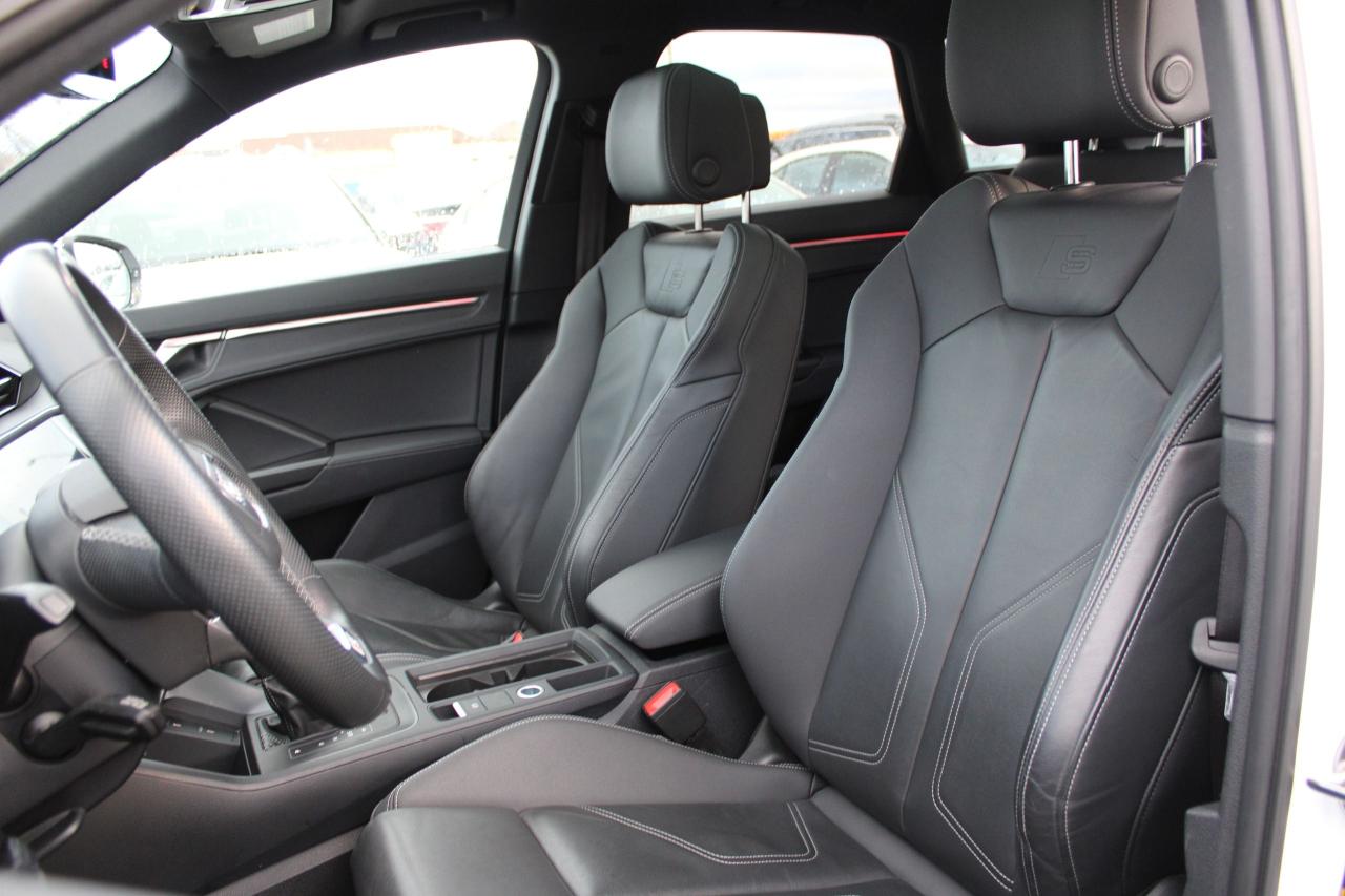 2024 Audi Q3 Progressiv 45 TFSI quattro Photo