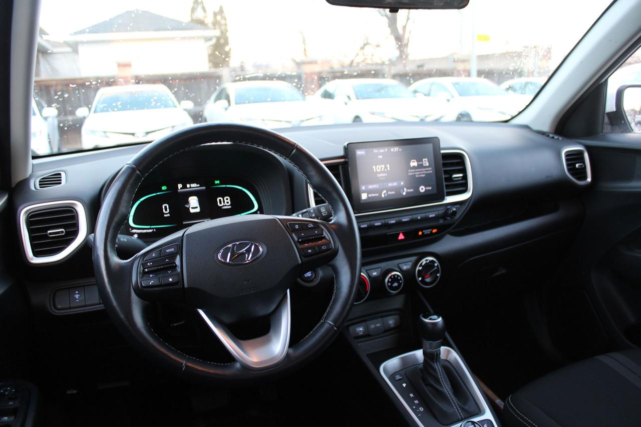 2024 Hyundai Venue PREFERRED Photo