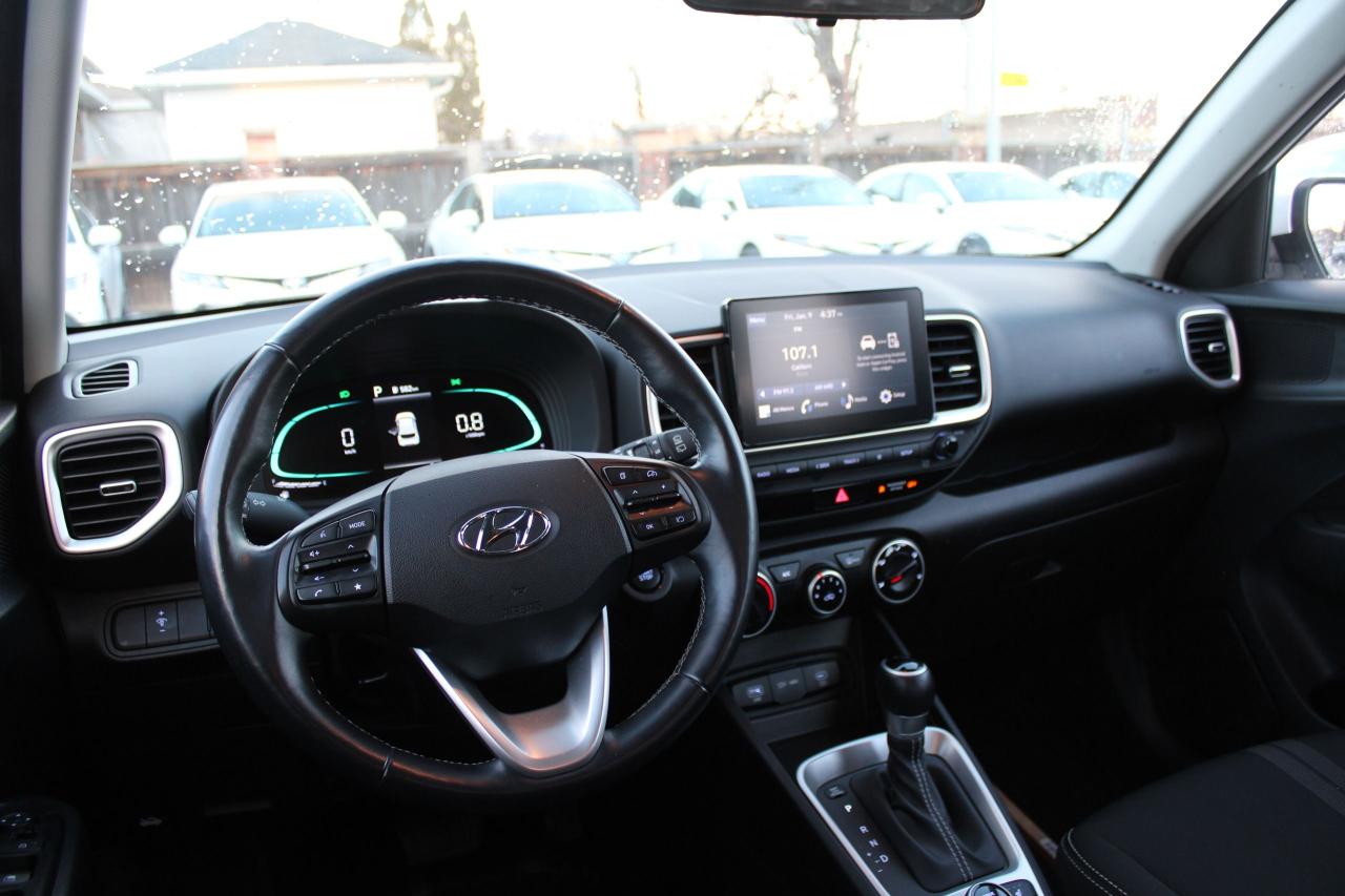2024 Hyundai Venue PREFERRED Photo