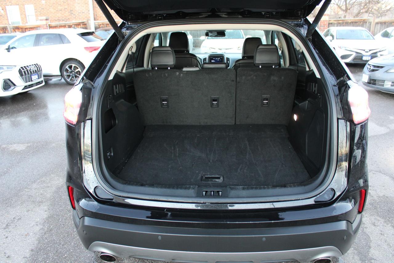 2024 Ford Edge Titanium AWD Photo