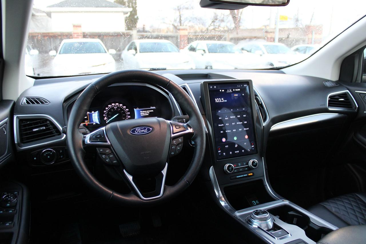 2024 Ford Edge Titanium AWD Photo