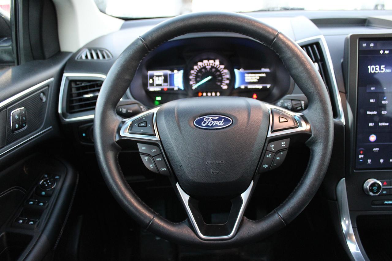 2024 Ford Edge Titanium AWD Photo