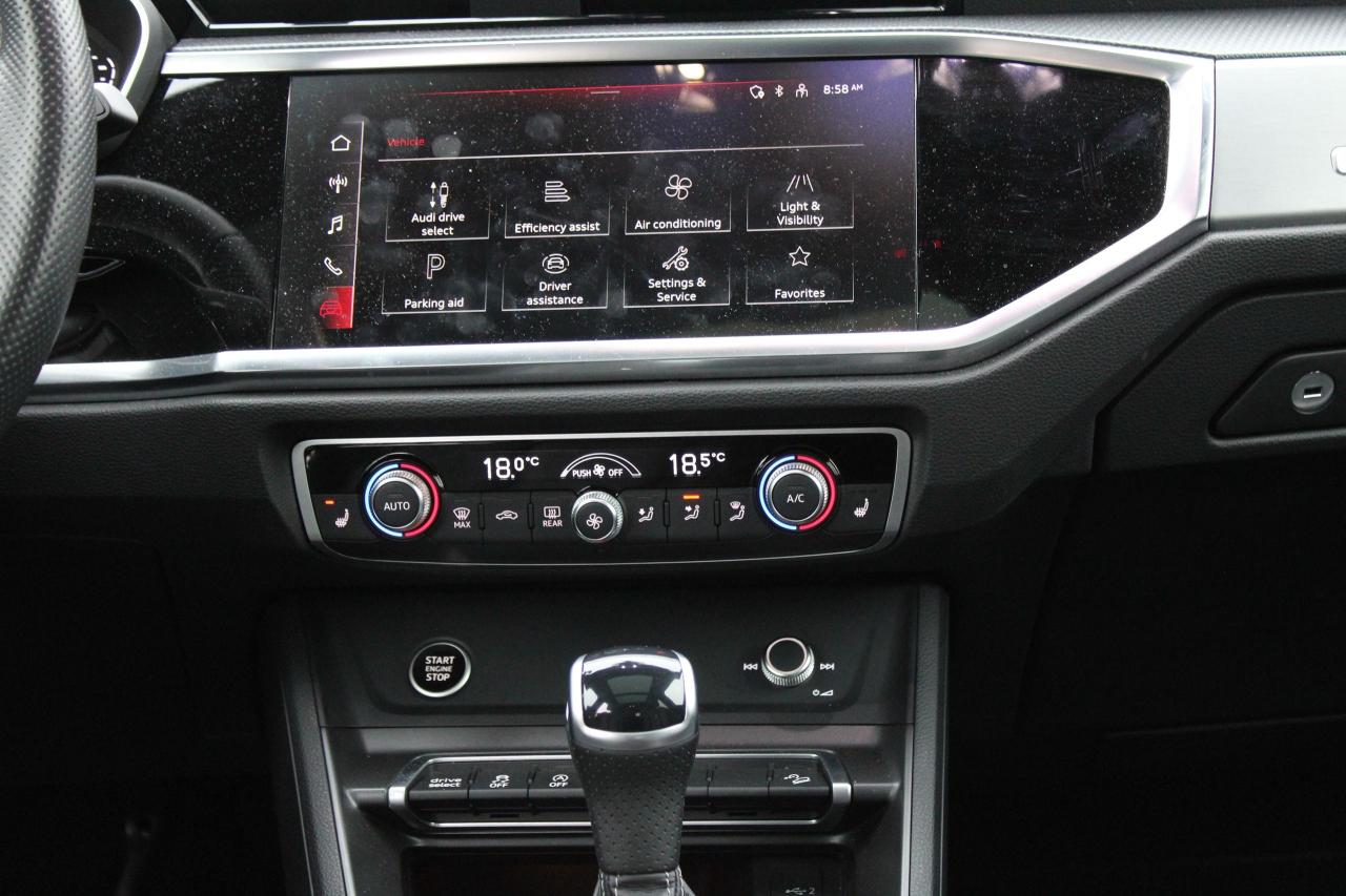 2024 Audi Q3 Progressiv 45 TFSI quattro Photo